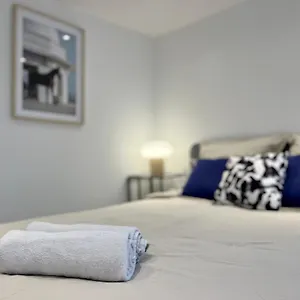 Mael - Check In H24 - Wifi , Lyon France
